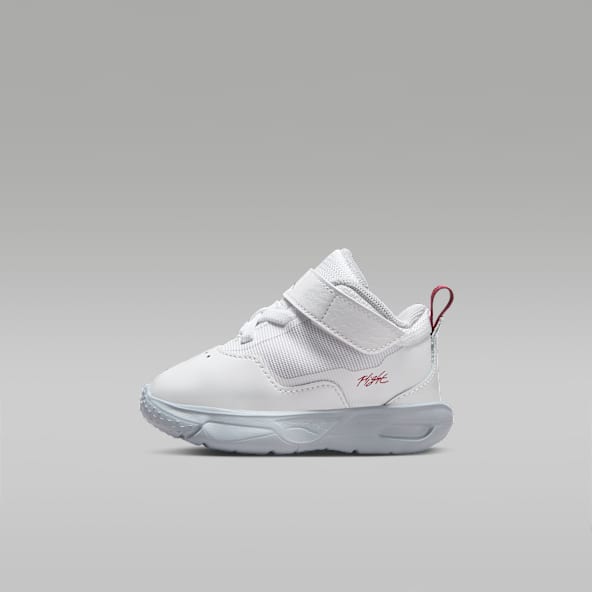 Nike 3 strap shoes clearance